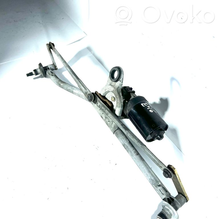 Priekšējā loga tīrītājs