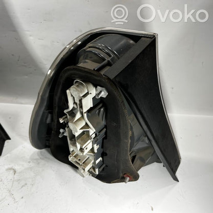 Комплект задних фонарей