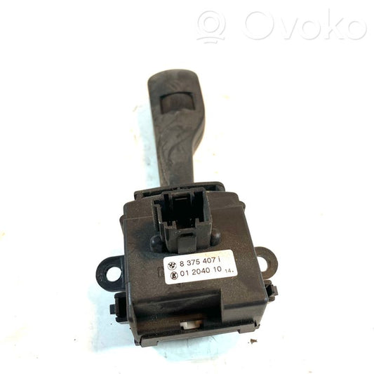 Stikla tīrītāju slēdzis