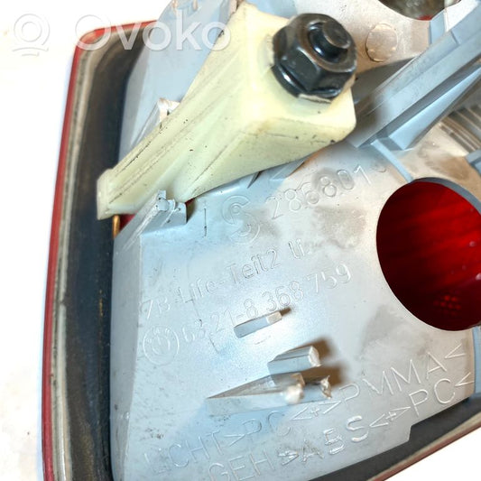 Aizmugurējais lukturis pārsegā