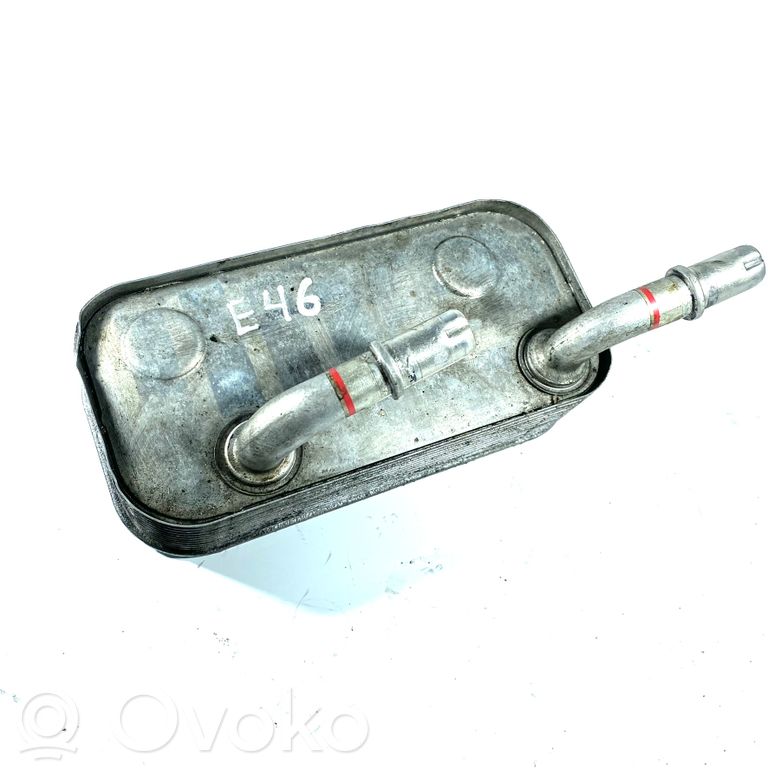 Transmisijas eļļas radiators