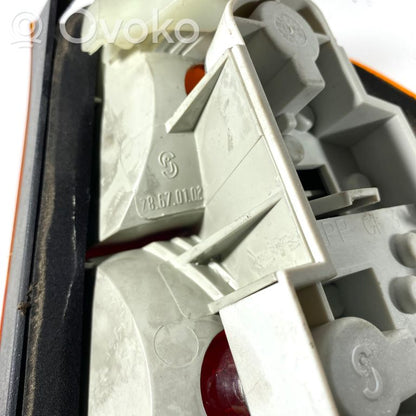 Aizmugurējais lukturis virsbūvē