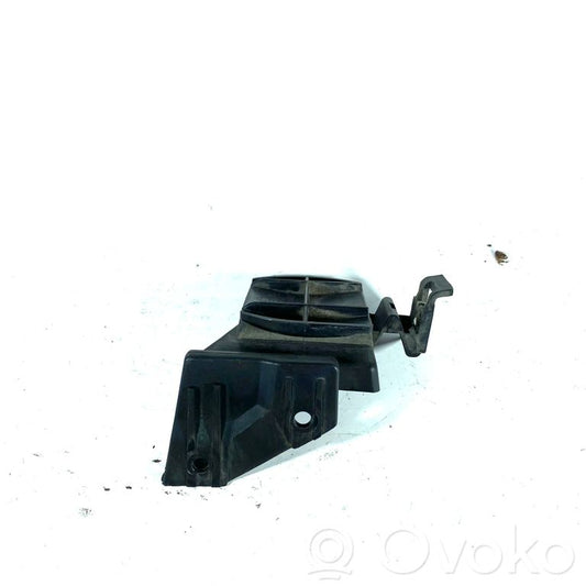 Aizmugurējā bufera atbalsta stienis