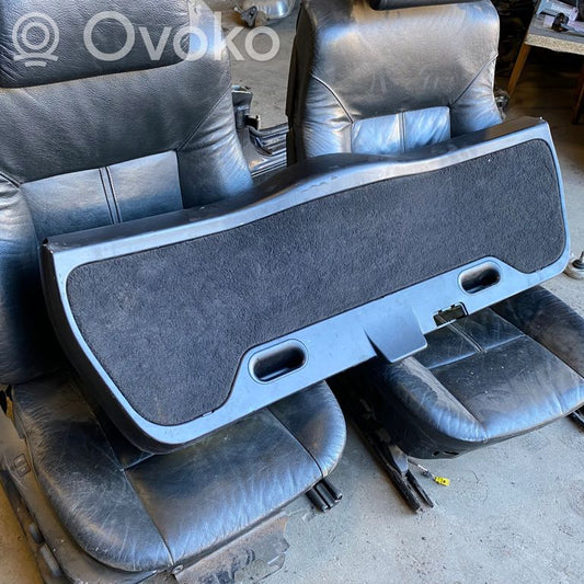 Cita veida bagāžnieka dekoratīvās apdares detaļa