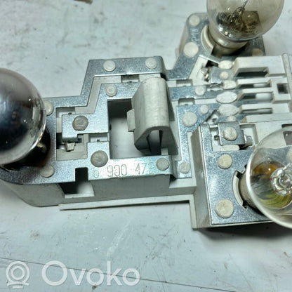 Aizmugurējā luktura detaļa