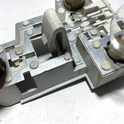 Aizmugurējā luktura detaļa