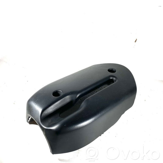 Stūres ass dekoratīvā apdare