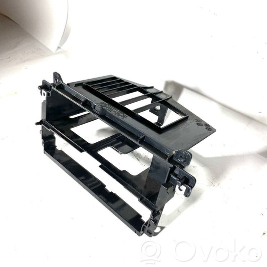 Radiouztvērēja / navigācija dekoratīvā apdare