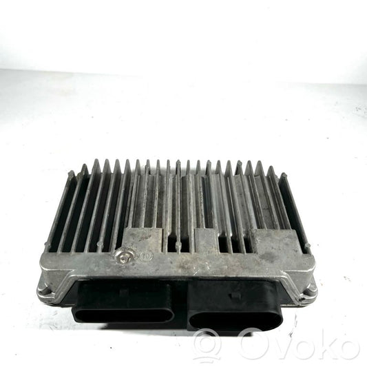 Dzinēja vadības bloks