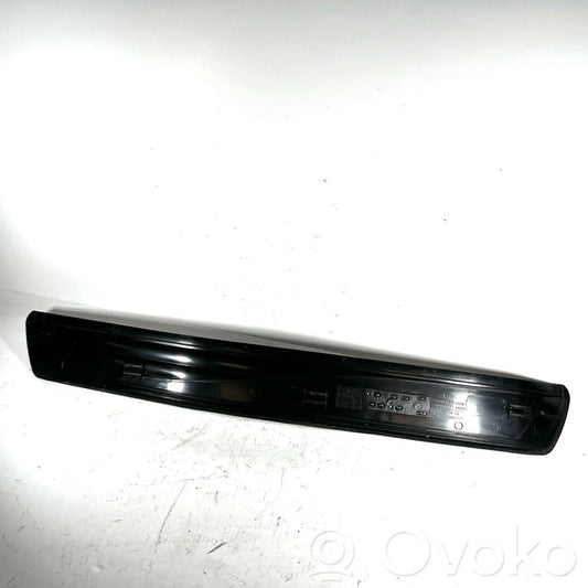 Aizmugurējā sliekšņa dekoratīvā apdare (iekšējā)