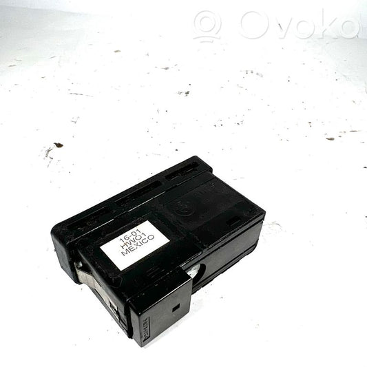 Avārijas lukturu slēdzis