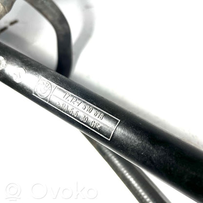 Caurulīte (-es) / šļūtene (-es)