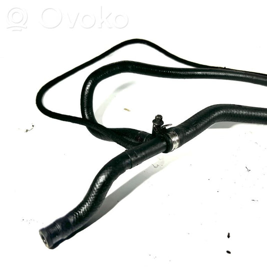 Degvielas atplūdes caurule