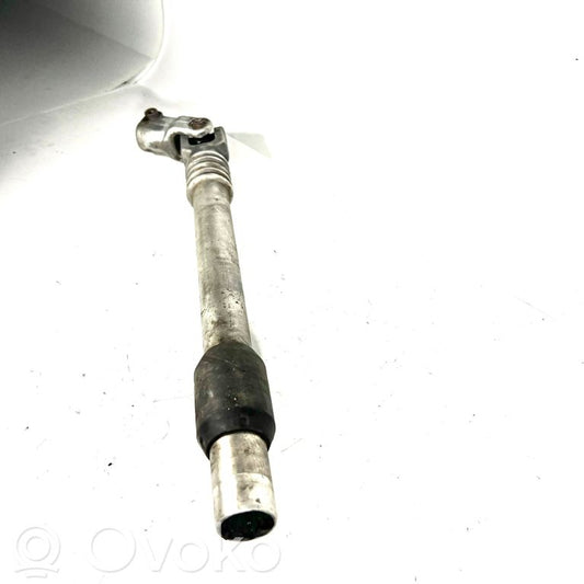 Stūresrata ass krustsavienojums