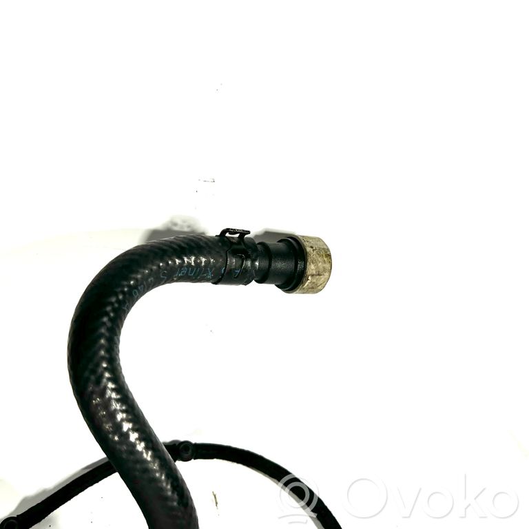 Degvielas maģistrālā caurule