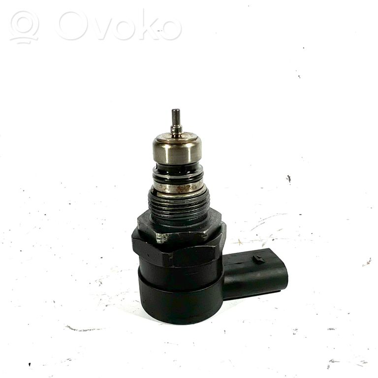 Fuel pressure regulator