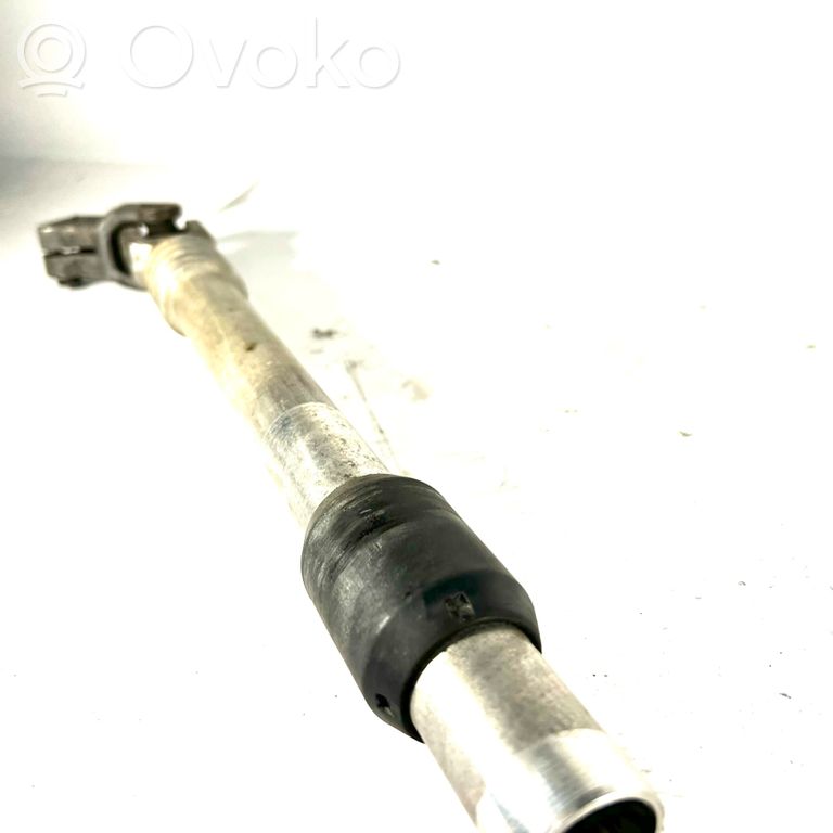 Stūresrata ass krustsavienojums