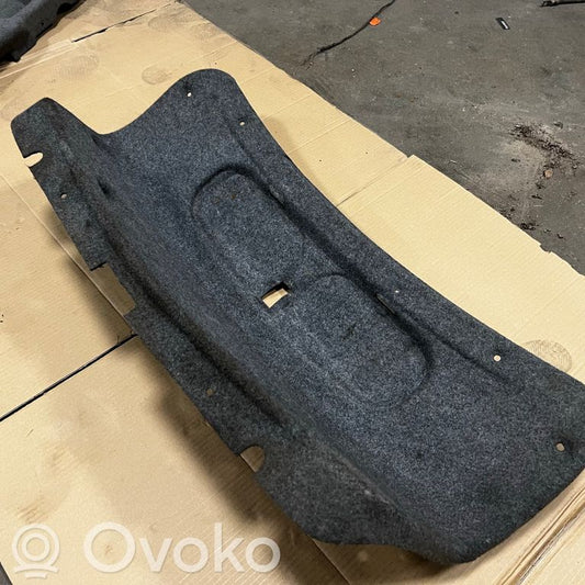 Bagāžnieka dekoratīvā apdare