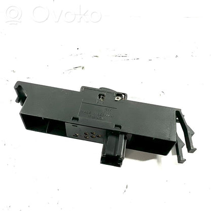 Elektrisko logu slēdzis