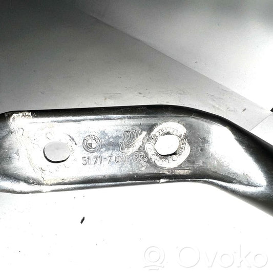 Cita veida dzinēja nodalījuma detaļa