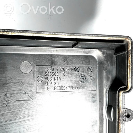 Drošinātāju Kastes vāciņš