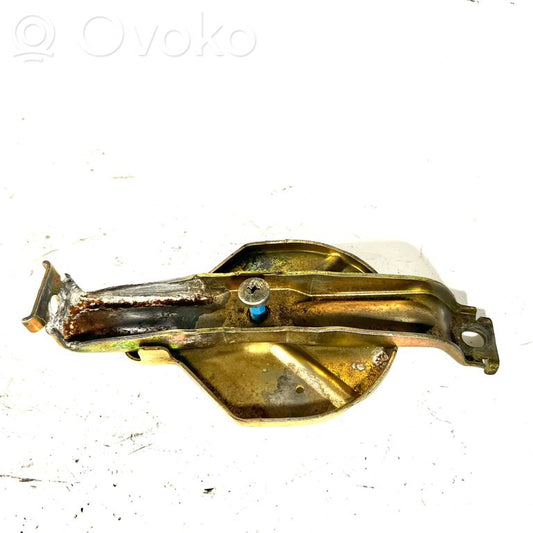 Akumulatora stiprinājums