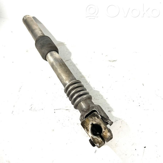 Stūresrata ass krustsavienojums