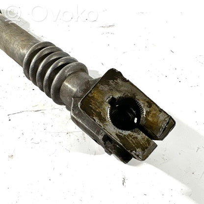 Stūresrata ass krustsavienojums