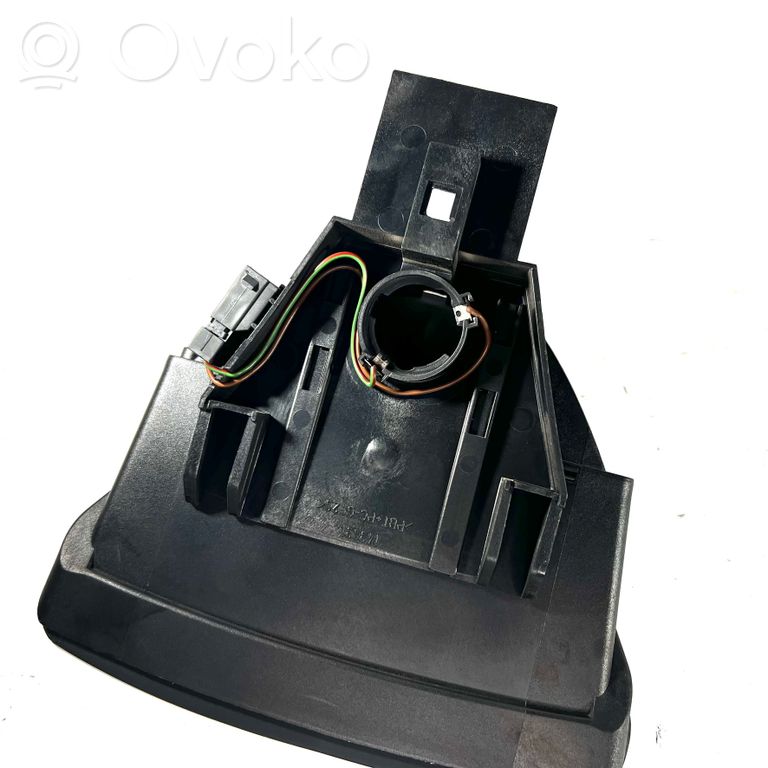 Papildu bremžu signāla lukturis