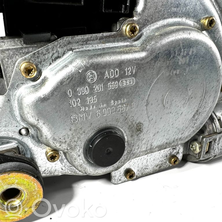 Aizmugurējā loga tīrītāja motoriņš