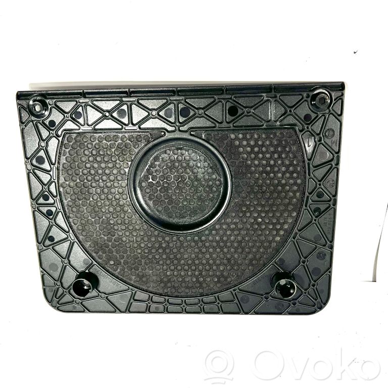 Subwoofera reste/apdare