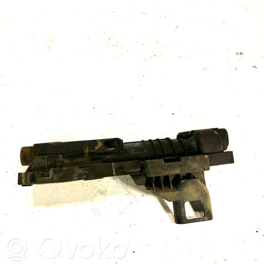 Radiatoru paneļa turētājs (televizora)