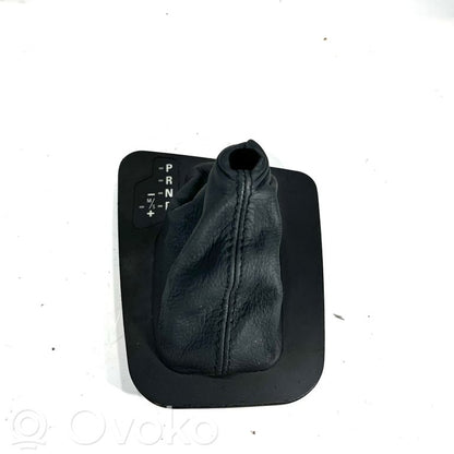 Декоративная накладка на рычаг переключения передач (пластик)