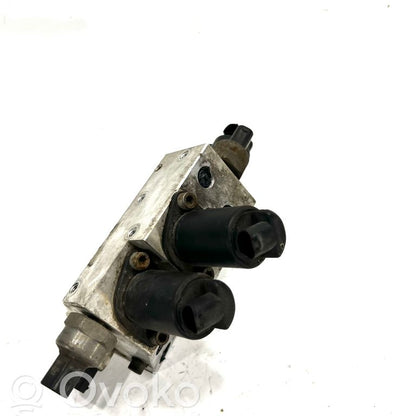 Aktīvā stabilizatora vadības / vārsta bloks