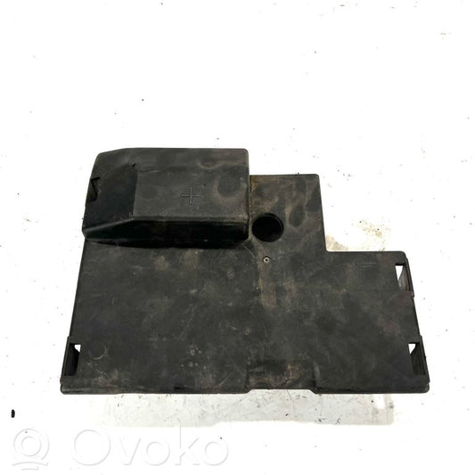 Akumulatora kastes vāks