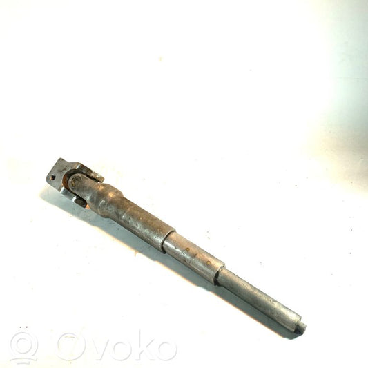 Stūresrata ass krustsavienojums