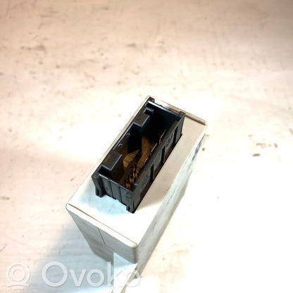 Imobilaizera vadības bloks