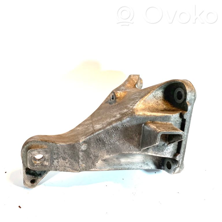 Dzinēja nostiprināšanas stiprinājums-kronšteins