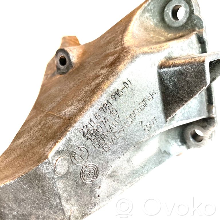 Dzinēja nostiprināšanas stiprinājums-kronšteins