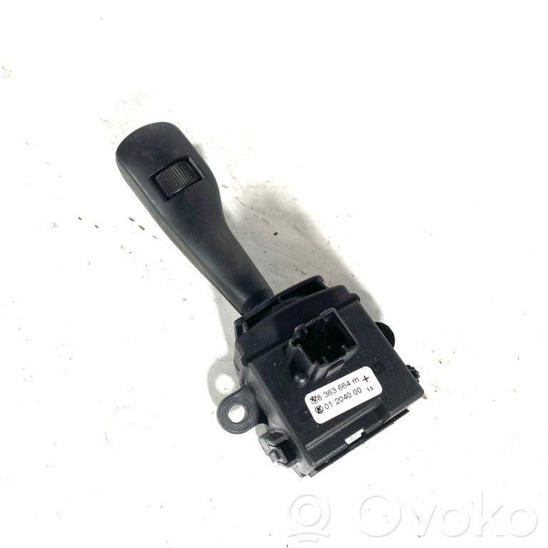 Stikla tīrītāju slēdzis