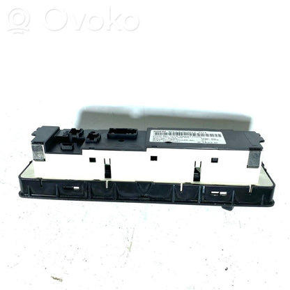 Блок управления кондиционером/климат-контролем/отоплением салона (в салоне)