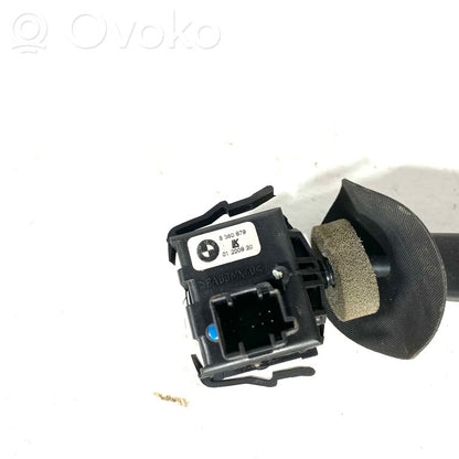 Priekšējā loga tīrītāja kājiņa