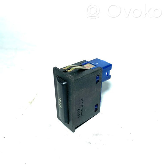 Pretslīdes (ASR) slēdzis