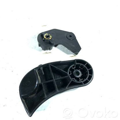 Ручка открывания капота двигателя