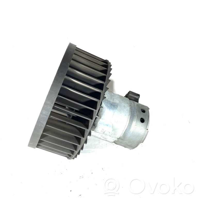 Mazā radiatora ventilators