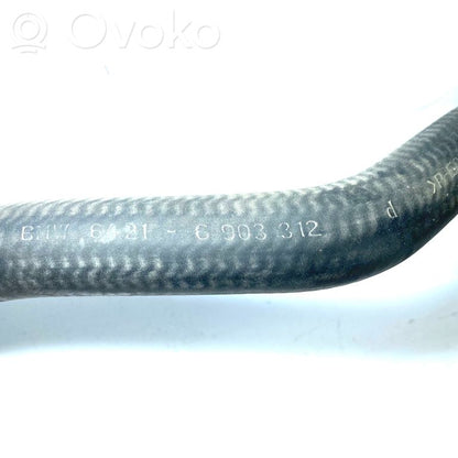 Caurulīte (-es) / šļūtene (-es)