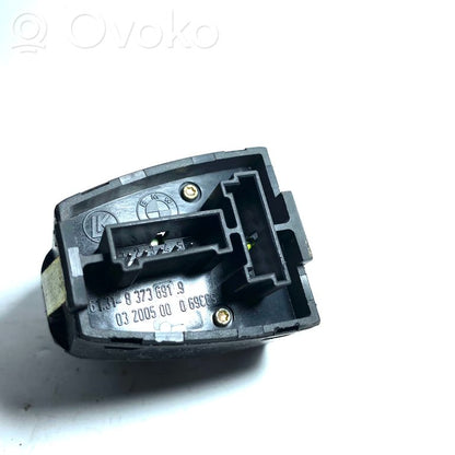 Sānu spoguļu slēdzis