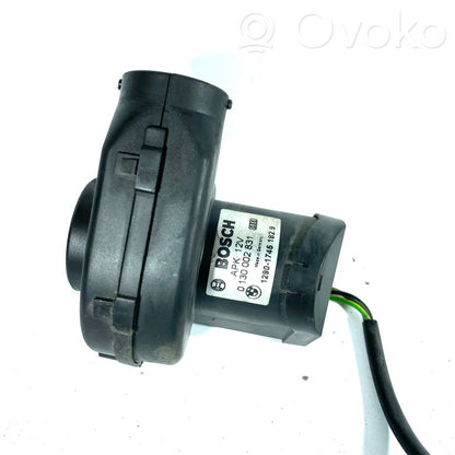 Dzinēja vadības bloka ventilators