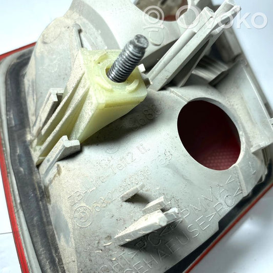 Taillight in the hood