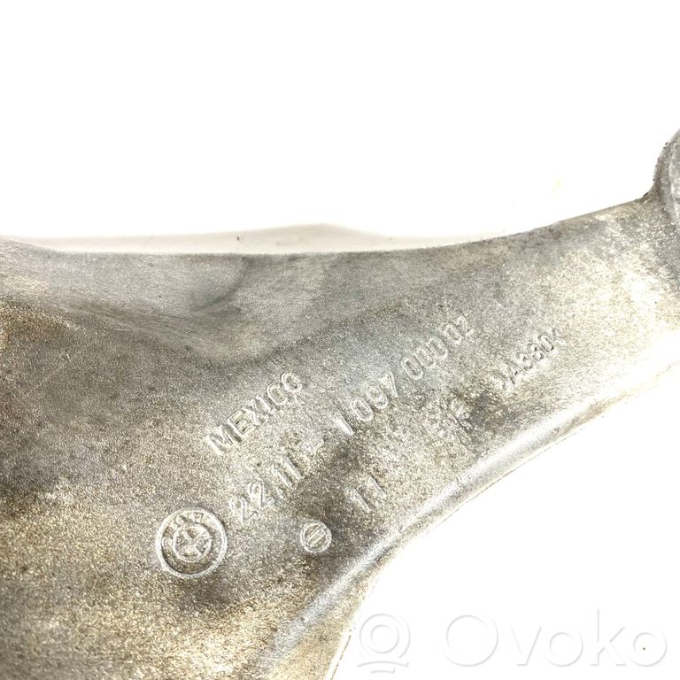 Dzinēja nostiprināšanas stiprinājums-kronšteins